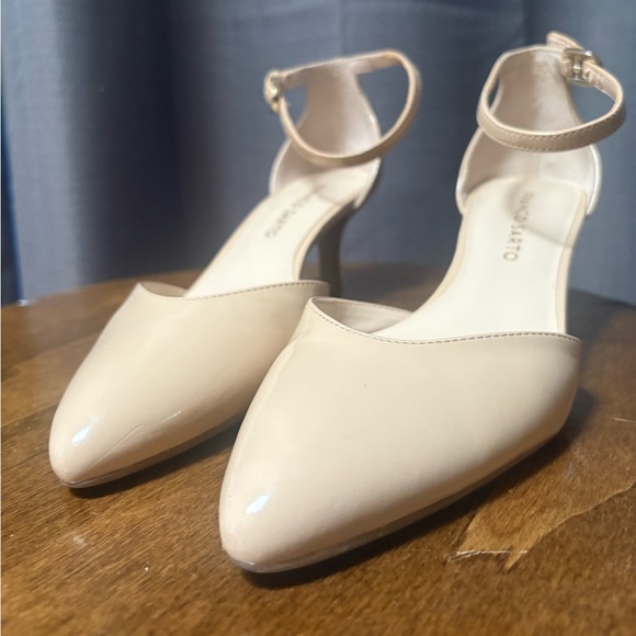 Franco Sarto Remmy Nude Ankle Strap Kitten Heels, 6.5 - Picture 8 of 9